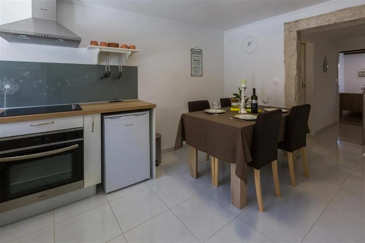 Holiday Home In Crikvenica 39225 Croacia